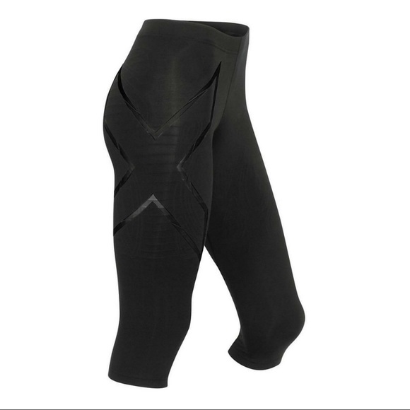 2xu Pants - 2xu Women Compression Capri Black Leggings Large